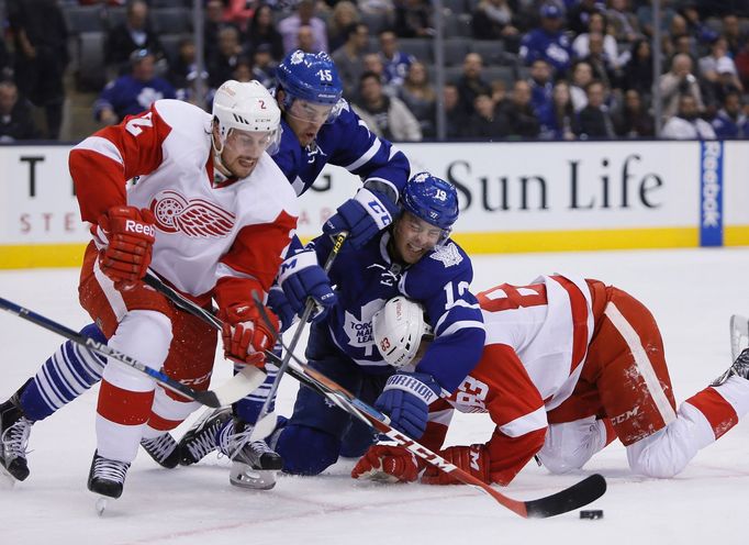 NHL: Preseason-Detroit Red Wings vs Toronto Maple Leafs (Smith, Nosek, Parenteau,Lupul)