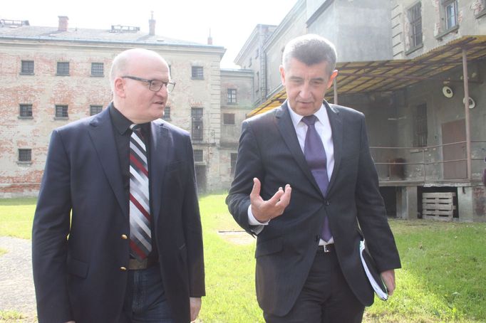 Ministr financí Andrej Babiš a ministr kultury Daniel Herman