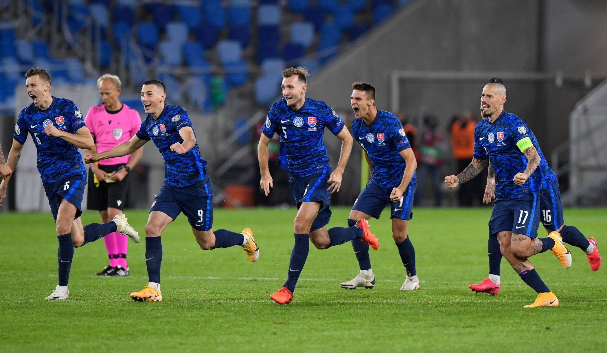 fotbal, kvalifikace Euro 2020 play off - Slovensko - Irsko radost Slovenska