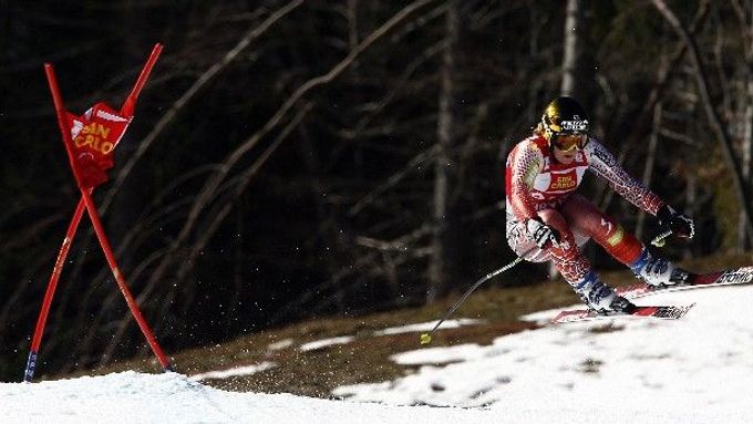 Rakouská lyžařka Renate Götschlová na trati Super-G v italském Travisiu.