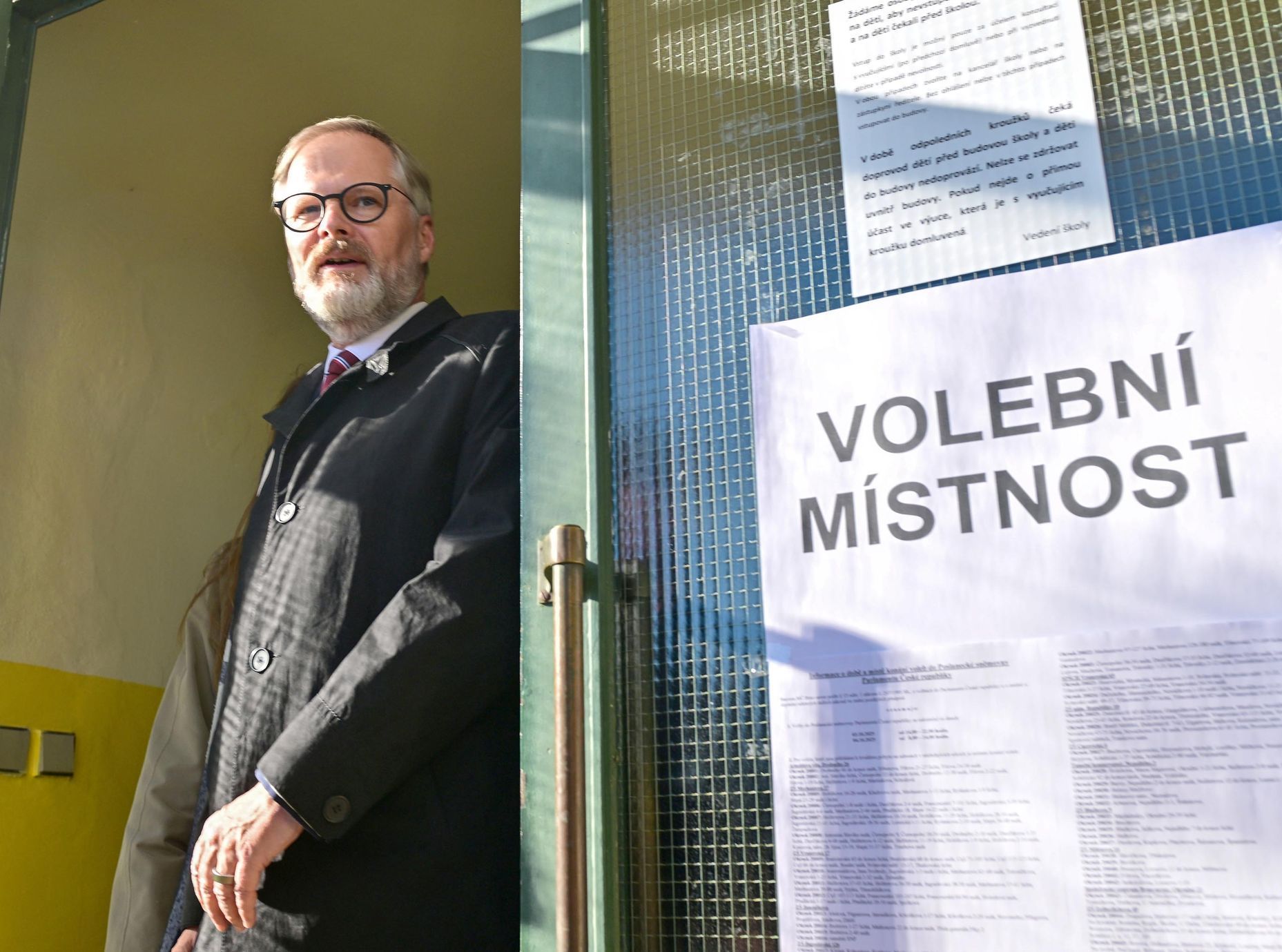Volby 2025, volební lídři, volební místnost, hlasování