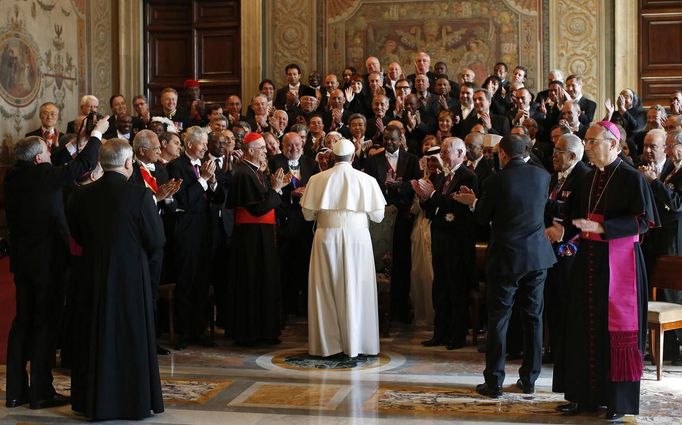 Setkání s diplomatickým sborem ve Vatikánu, 22. března 2013.