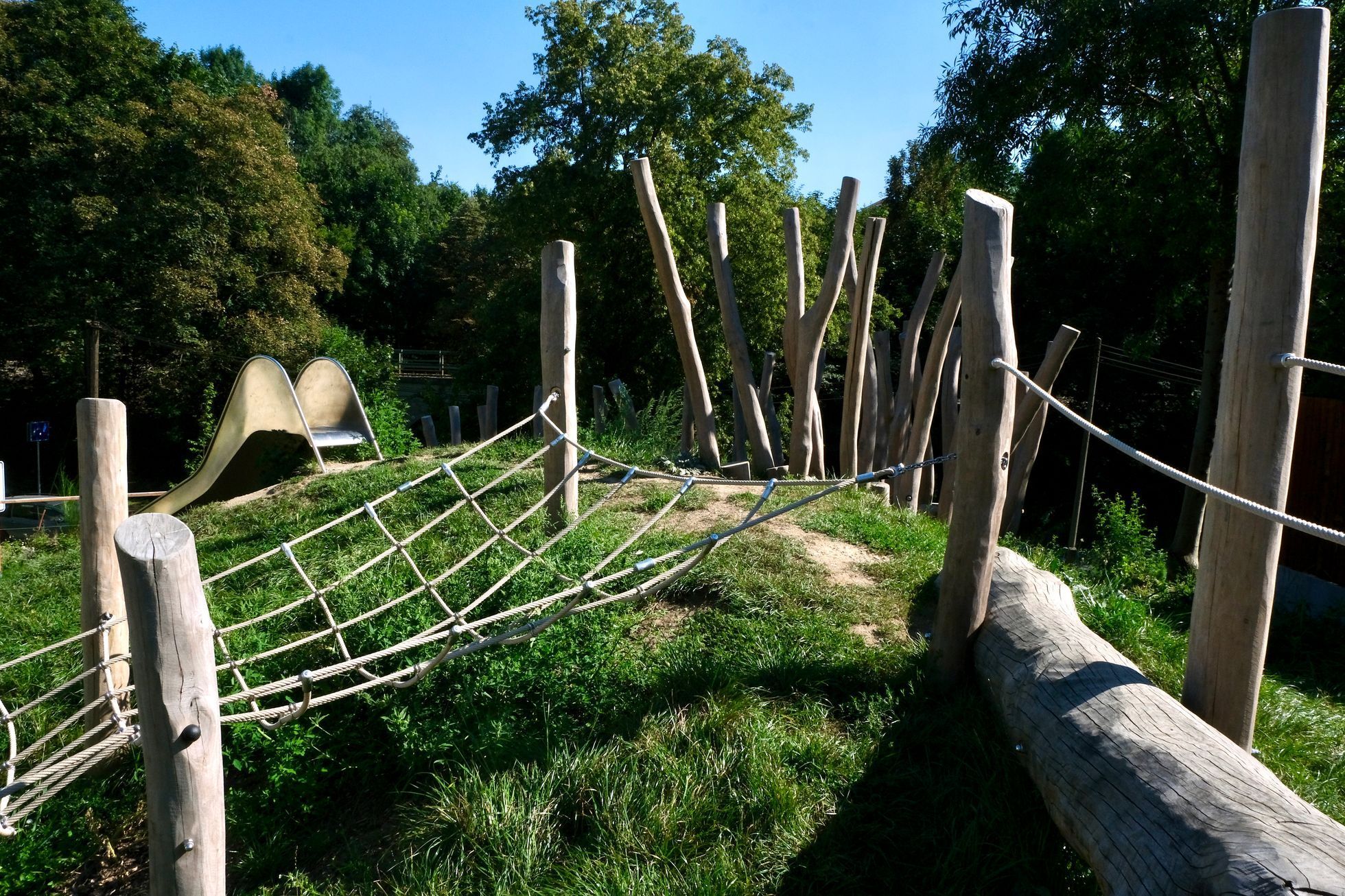 Hlubočepy - dětské hřiště