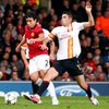 Manchester United - Galatasaray, boj o míč Rafaela s Yilmazem