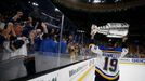 7. finále NHL 2018/19, Boston - St. Louis: Jay Bouwmeester oslavuje zisk Stanley Cupu.