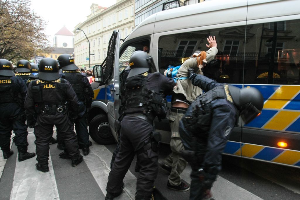 Protirežimní demonstrace