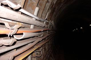 azbestocement v pražském metru
