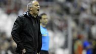 José Mourinho se dočkal dalšího úspěchu. Fotbalisté Realu Madrid vyhráli ve 36. kole španělské ligy na půdě Athletiku Bilbao 3:0 a získali první titul po tříletém panování konkureční Barcelony.