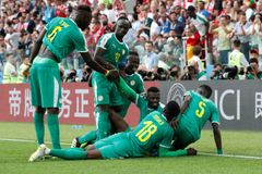 Živě: Polsko - Senegal 1:2. Poláci podlehli po matném výkonu výběru Senegalu