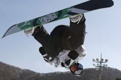 Snowboardisté ve Špindlu utekli dopingovým komisařům