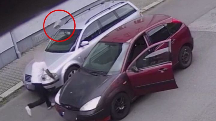 Ostravan se pomstil na cizím autě. Nejdřív se netrefil, to ale nebyl hlavní problém; Zdroj foto: Policie ČR