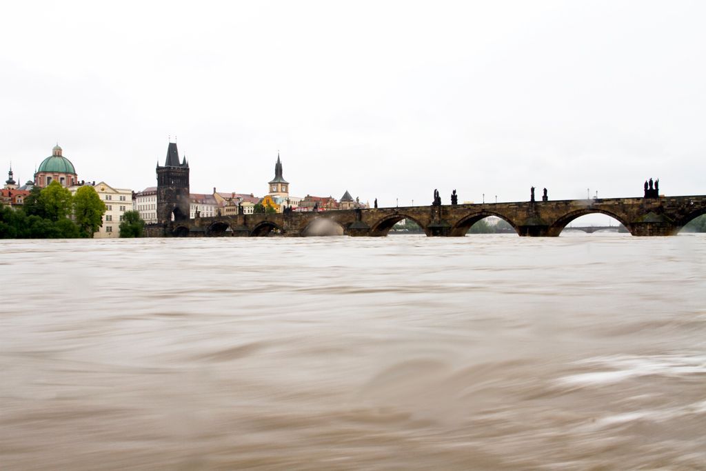 Praha povodně, 3.6. ráno