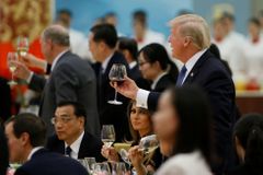 Trump se nabídl jako prostředník mezi Vietnamem a Čínou ve sporech o Jihočínské moře