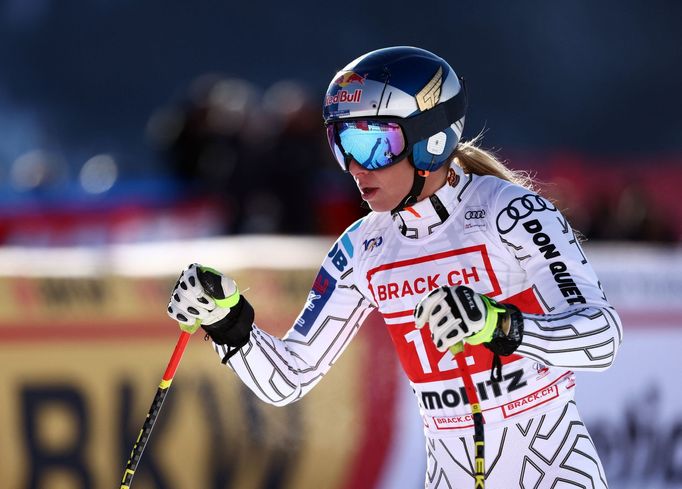 Ester Ledecká v cíli super-G ve Svatém Mořici