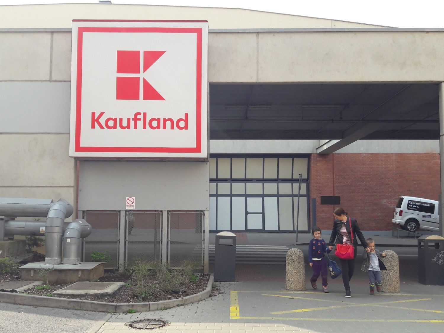 Kaufland Podbaba duben 2019 nakupování