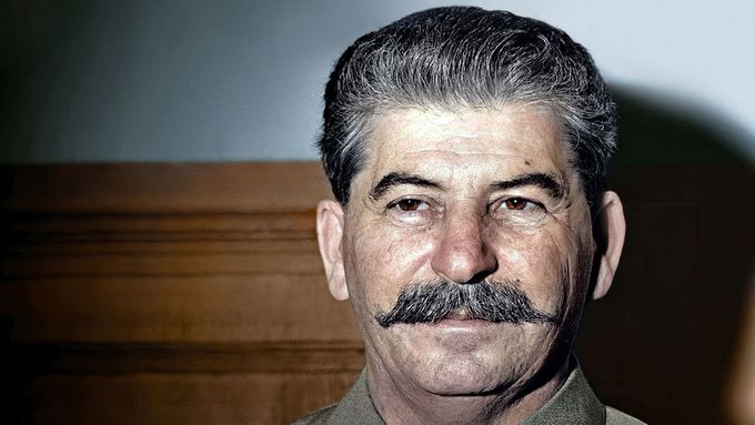 Stalin na kolorované fotografii.