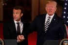 Drama před summitem G7: Spojenci se uráží, Trump je v izolaci. Už proti němu vyrazil i Macron