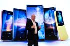 Společnost HMD Global, která od minulého roku vyrábí telefony pod značkou Nokia, představila na mobilním veletrhu v Barceloně pět nových telefonů. Na snímku šéf společnosti Florian Seiche.