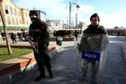 Turecká policie zadržela na syrských hranicích deset teroristů, jeden byl opásaný výbušninami