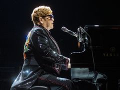 Elton John v Praze.