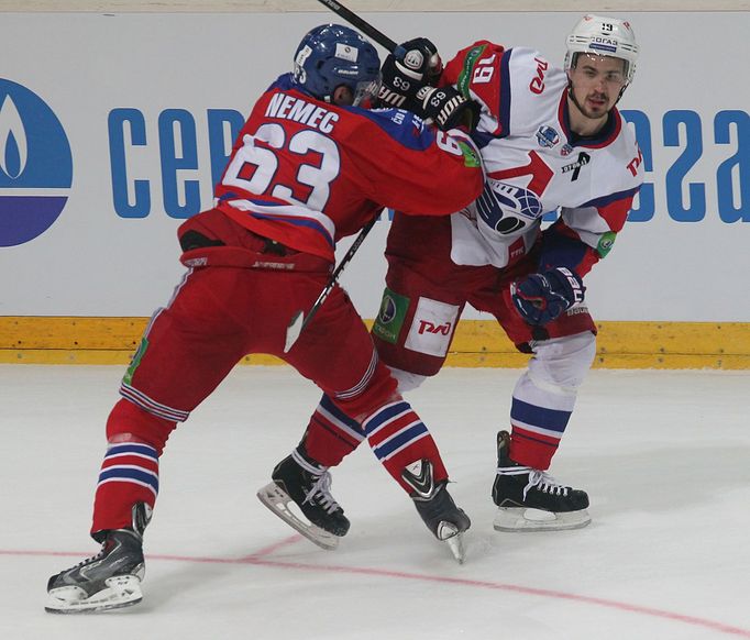 KHL, Lev - Jaroslavl: Ondřej Němec (63) - Mikelis Redlihs (19)