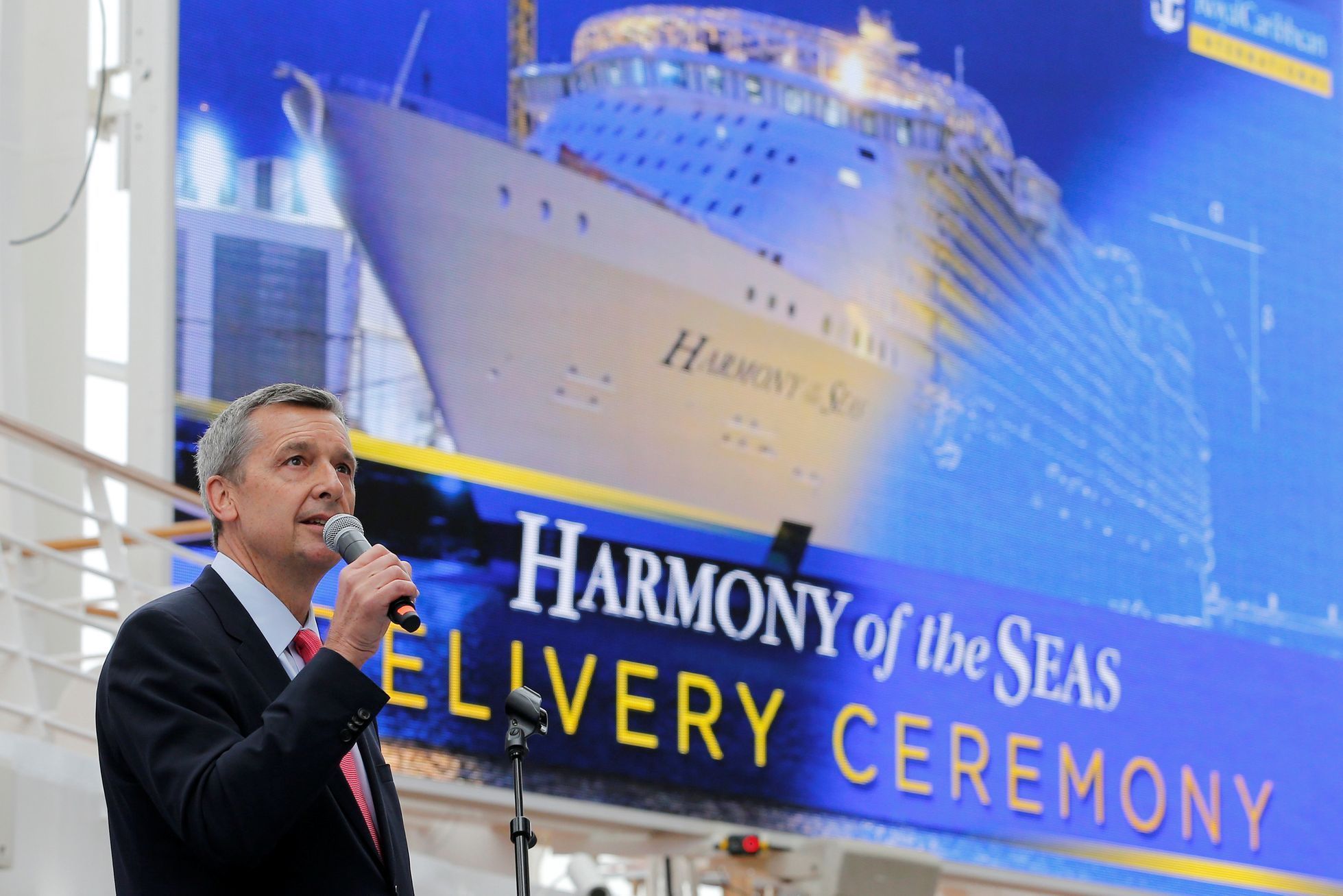 Harmony of the Seas - největší parník světa si převzal majitel