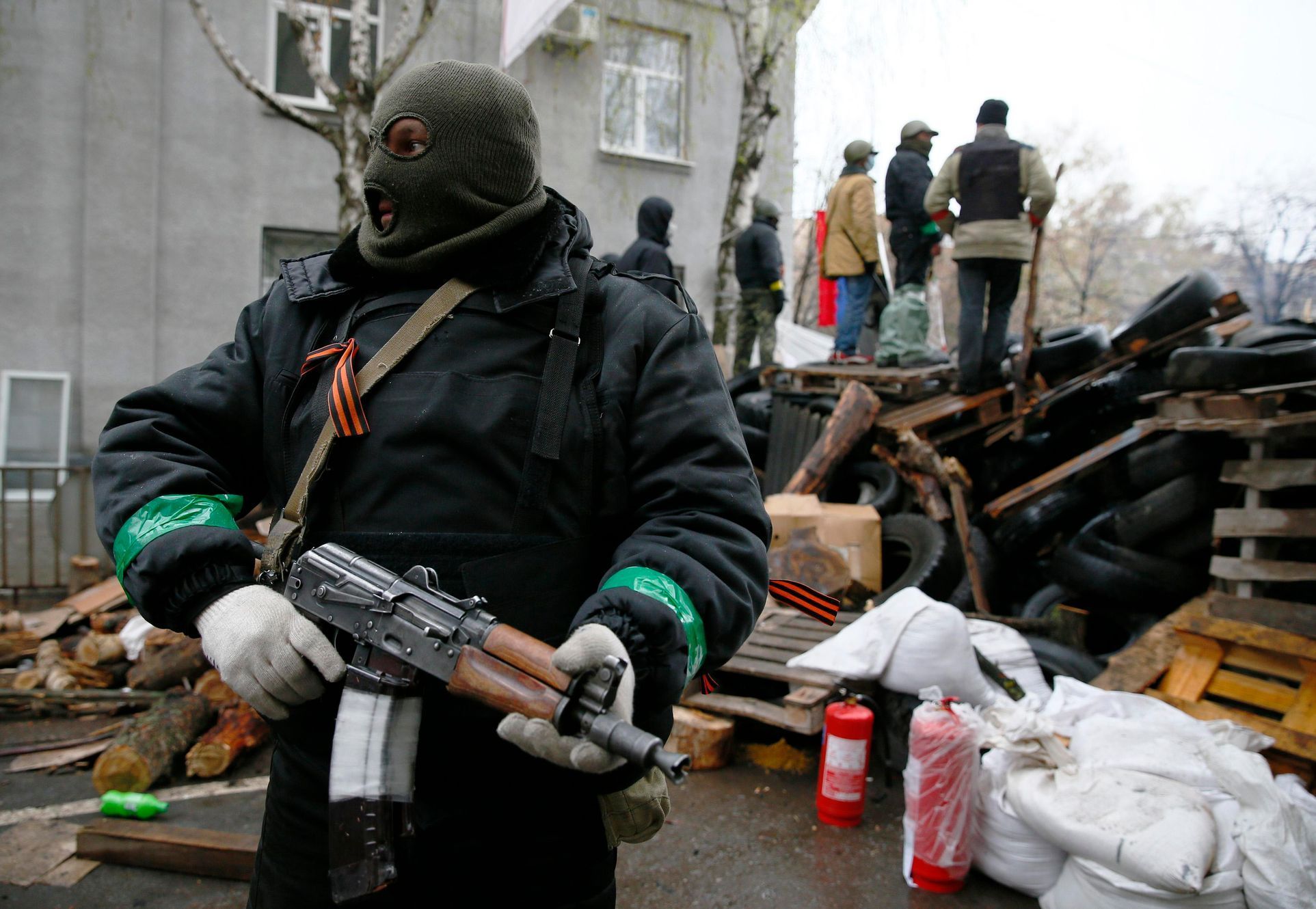 Ukrajina - barikáda ve městě Slavjansk