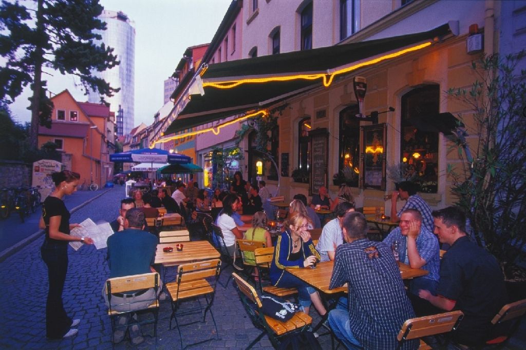 Německé město Jena - kavárny, život ve městě