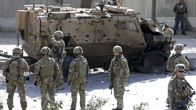 Tálibán zaútočil na zahraniční vojáky v afghánské metropoli Kábul.