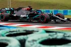 Lewis Hamilton v Mercedesu při kvalifikaci na GP Maďarska 2020