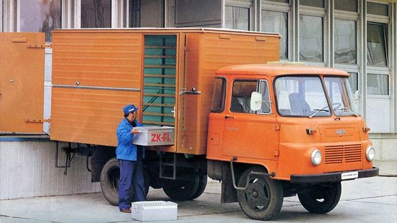 Robur LO 3000 bylo zmodernizované provedení vozu z roku 1973.