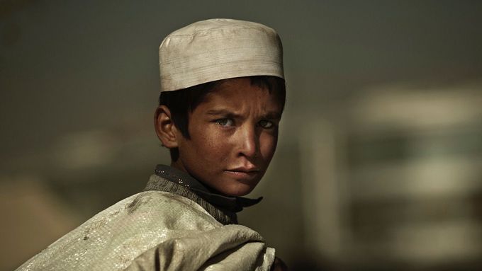 I tady žijí lidé. Afghánistán zničený válkami očima fotografa Jiřího Turka