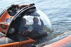 Putin se potopil k sovětské ponorce na dně Finského zálivu, držel minutu ticha