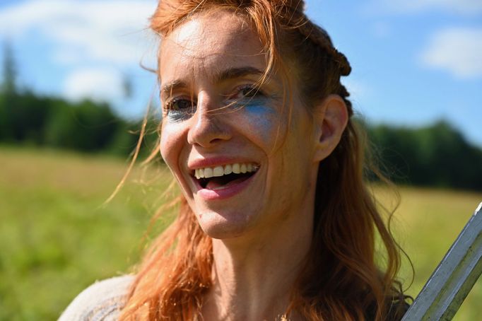 Hana Vagnerová jako Máca v romantické komedii Naše léto.