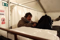 V Kolíně našli mrtvého bezdomovce, zřejmě umrznul