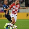 fotbal, kvalifikace ME 2020, Slovensko - Chorvatsko, Stanislav Lobotka a Nikola Vlašič
