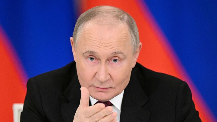Putina dohonil dávný hřích. A o co jde Medveděvovi?; Zdroj foto: Reuters