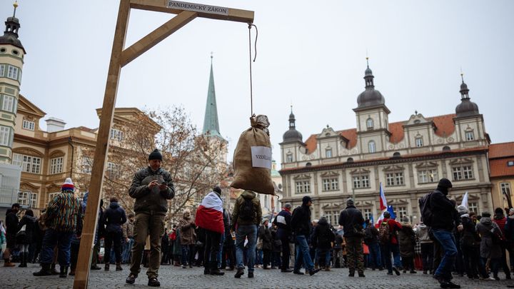 Chybí lidé i peníze, šéf pracuje na půl úvazku. V boji s dezinformacemi vláda klopýtá; Zdroj foto: Lukáš Bíba