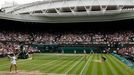 Pohled na centrální kurt během finále Wimbledonu 2021 Karolína Plíšková - Ashleigh Bartyová.