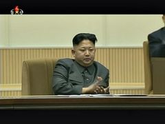 Zasmušilý Kim Čong-un.