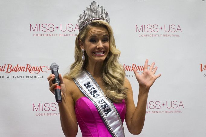 Newly crowned Miss USA Olivia Jordan celebrates backstage following the 2015 Miss USA beauty pageant in Baton Rouge