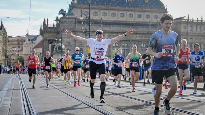Desítky běžců skončily po půlmaratonu v péči záchranářů, kolabovali z vedra