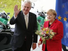Český prezident nás potáhne na Východ. Angela Merkelová se bude divit.