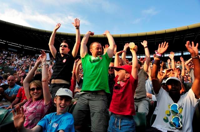 Diváci na Wimbledonu