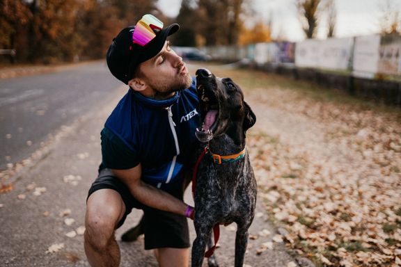 "Když chci žít dobře, měl bych žít jako pes. Přítomně. S radostí."