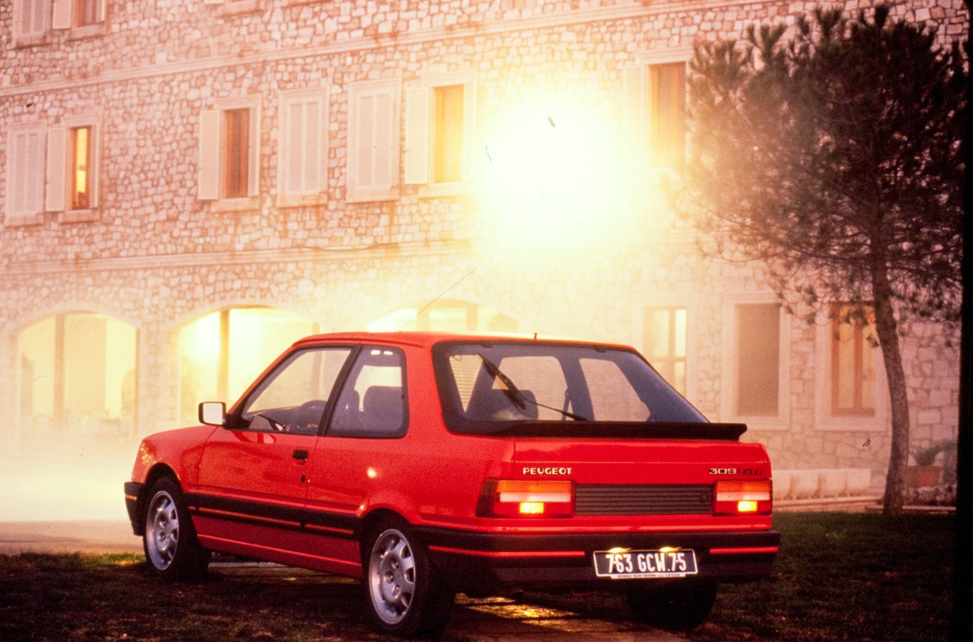 Peugeot 309