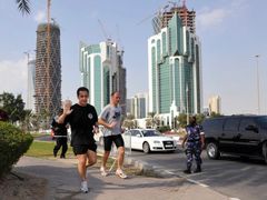Během návštěvy Kataru si nedávno v metropoli Dauhá zaběhal na pobřežní promenádě francouzský prezident Nicolas Sarkozy.
