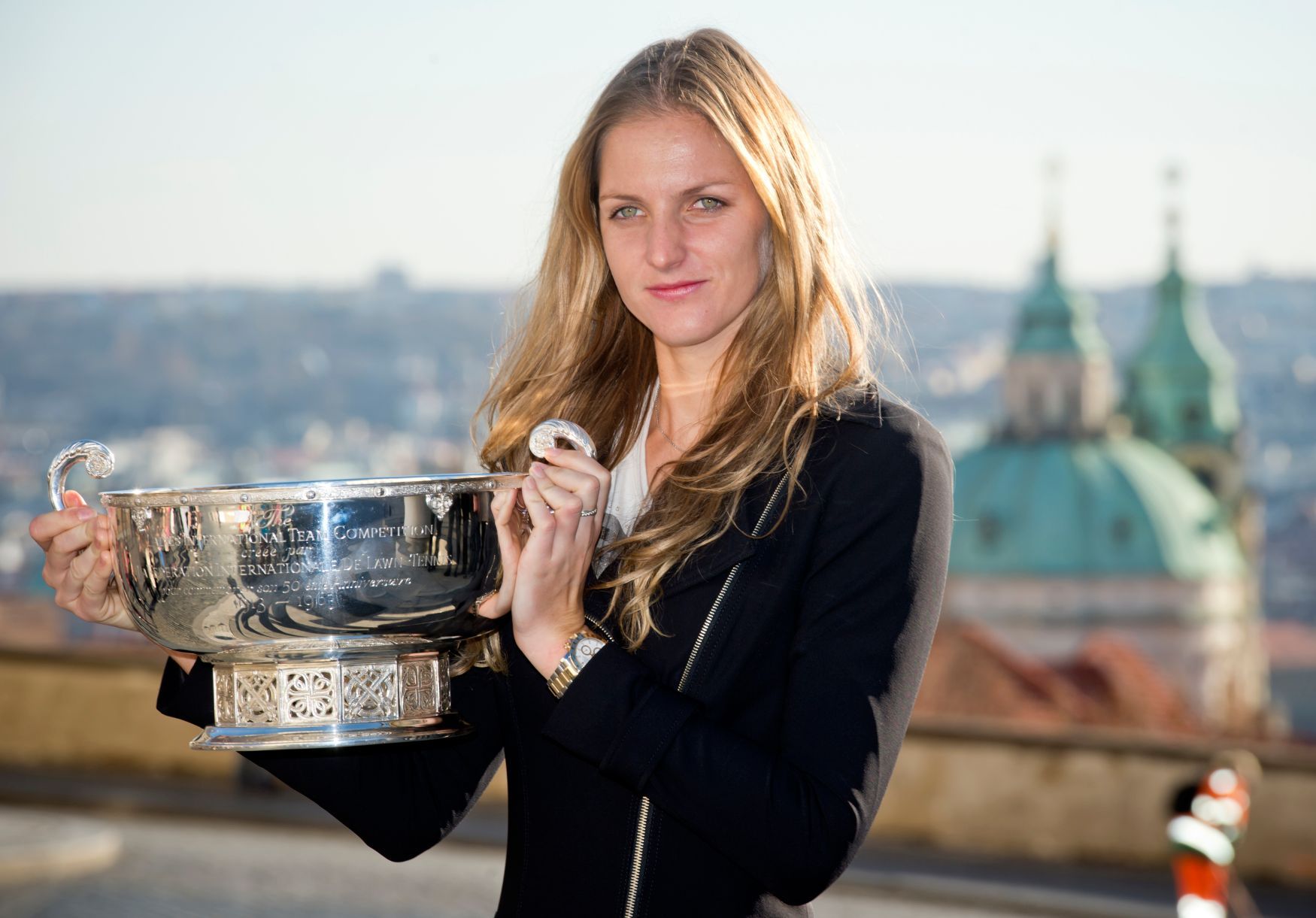 Focení s trofejí Fed Cupu 2015: Karolína Plíšková