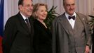 Karel Schwarzenberg ve společnosti Javiera Solany a Hilary Clintonové.