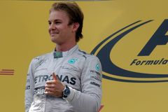Mercedes se v Rakousku vrátil na vítěznou vlnu